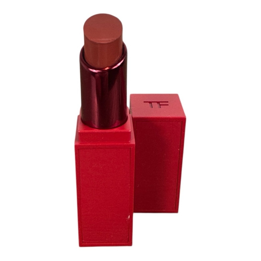 Tom Ford Satin Matte Lipstick in Fete a rich, warm brown-red - Picture 5 of 9